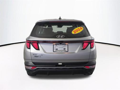 2024 Hyundai TUCSON SE