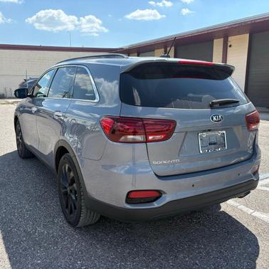Everlasting Silver 2020 Kia Sorento S