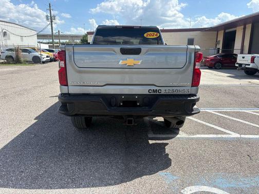 Sterling Gray Metallic 2024 Chevrolet Silverado 2500 Custom