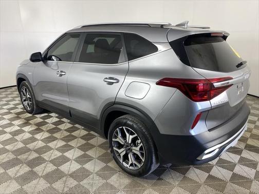2023 Kia Seltos EX