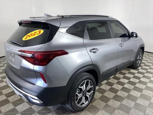 2023 Kia Seltos EX