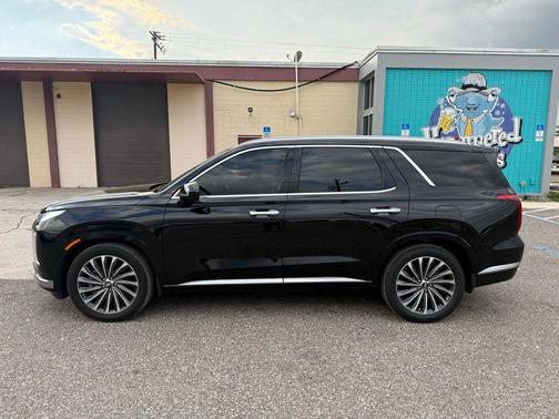 Abyss Black Pearl 2024 Hyundai PALISADE Calligraphy