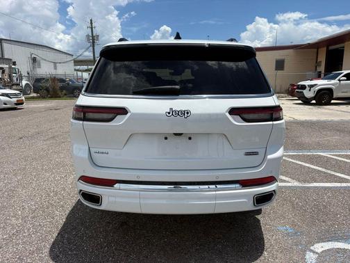 Bright White Clearcoat 2023 Jeep Grand Cherokee L Overland