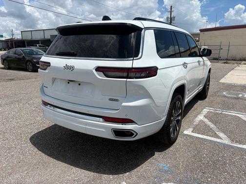 Bright White Clearcoat 2023 Jeep Grand Cherokee L Overland