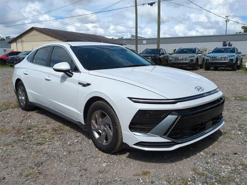 2025 Hyundai SONATA SE