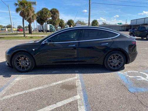 2019 Tesla Model 3 Standard Range