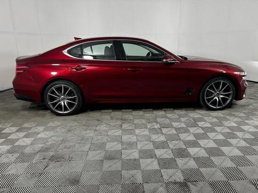 2023 Genesis G70 2.0T RWD