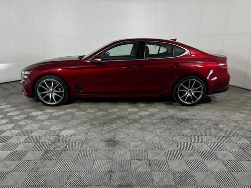 2023 Genesis G70 2.0T RWD