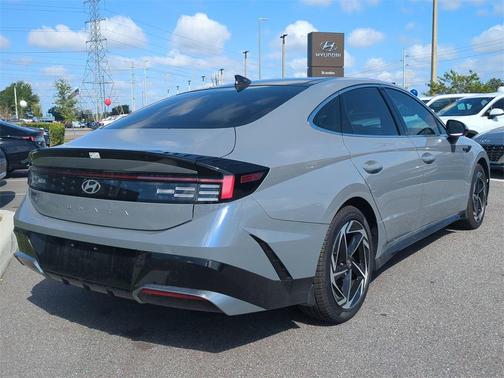 2025 Hyundai SONATA SEL