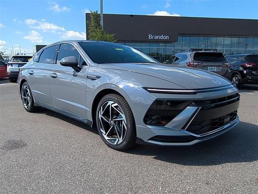 2025 Hyundai SONATA SEL