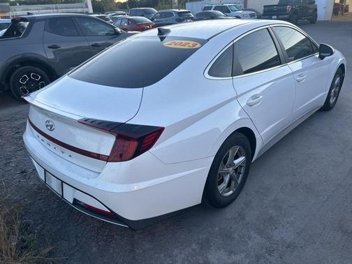 2023 Hyundai SONATA SE