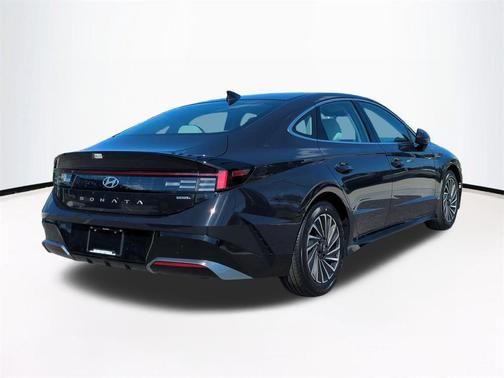 2025 Hyundai SONATA Hybrid SE