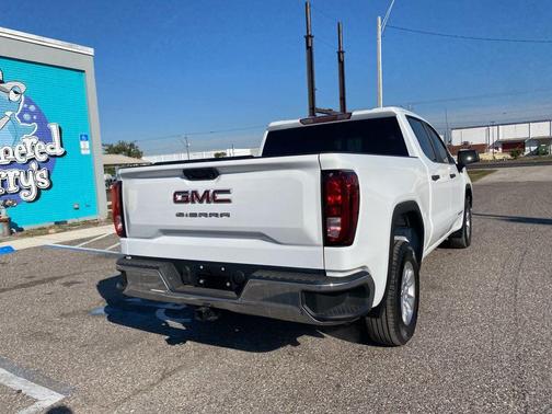 2023 GMC Sierra 1500 Pro