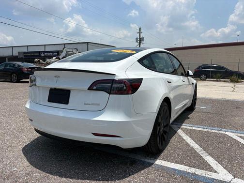 2023 Tesla Model 3 Performance