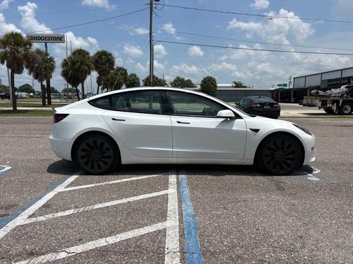 2023 Tesla Model 3 Performance