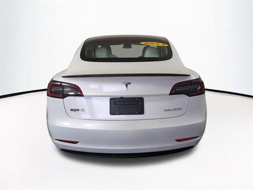 Pearl White Multi-Coat 2023 Tesla Model 3 Performance