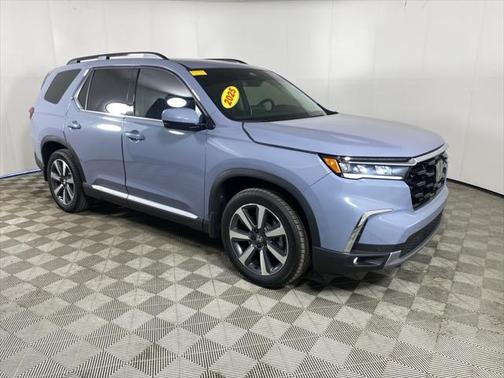 2025 Honda Pilot Touring 8-Passenger