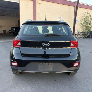 2023 Hyundai VENUE SEL