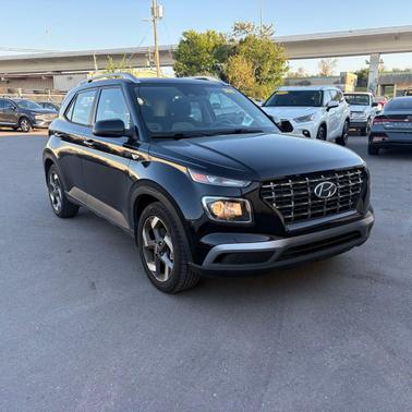 2023 Hyundai VENUE SEL