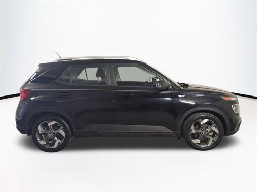 Onyx Black 2023 Hyundai VENUE SEL