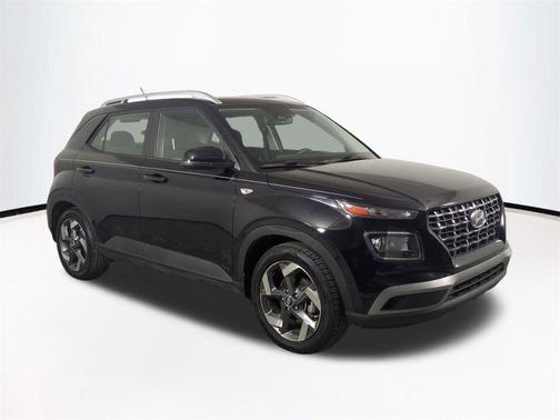 Onyx Black 2023 Hyundai VENUE SEL