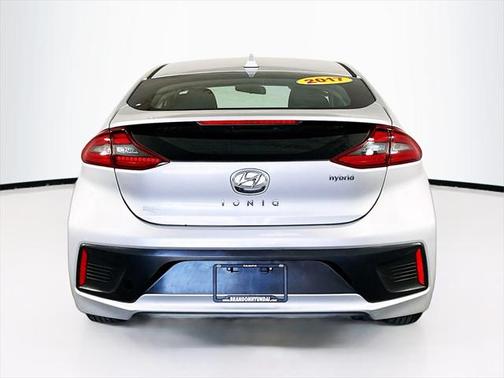 2017 Hyundai IONIQ Hybrid SEL