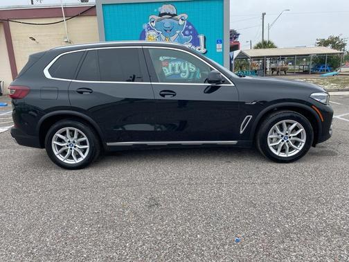 2023 BMW X5 PHEV xDrive45e