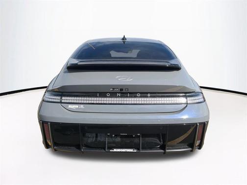 2025 Hyundai IONIQ 6 SE
