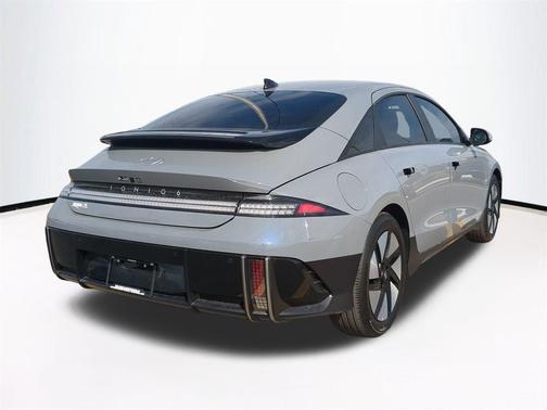 2025 Hyundai IONIQ 6 SE
