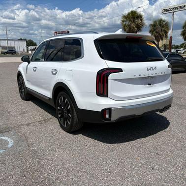 Glacial White Pearl 2024 Kia Telluride SX