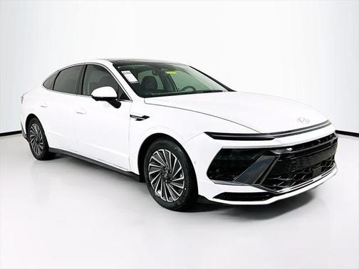 2025 Hyundai SONATA Hybrid Limited
