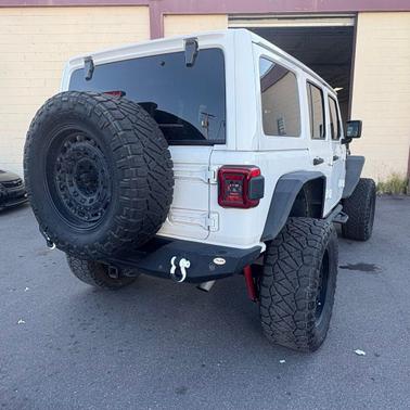 Bright White Clearcoat 2018 Jeep Wrangler Unlimited Sport