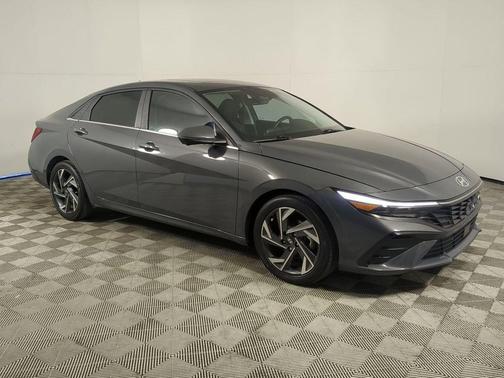 2024 Hyundai ELANTRA Limited