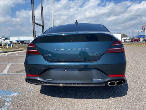2023 Genesis G70 2.0T RWD