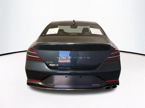 2023 Genesis G70 2.0T RWD