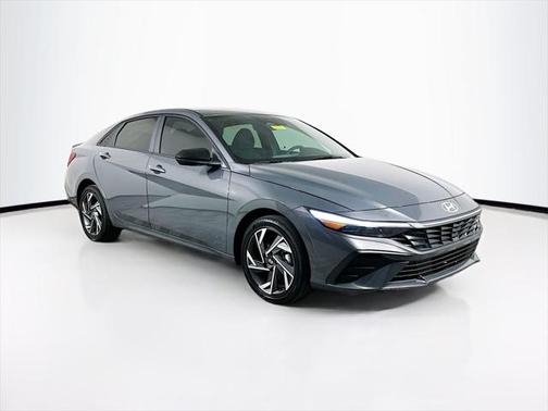 2025 Hyundai ELANTRA Sport