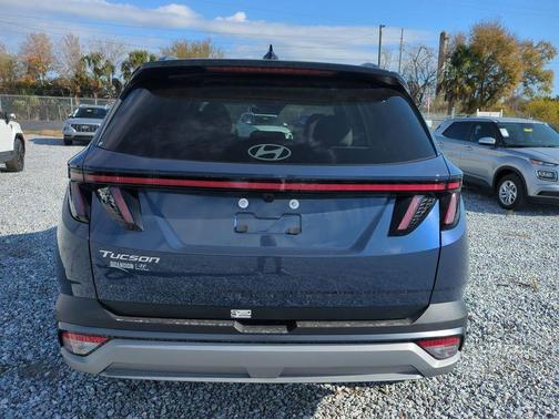 2026 Hyundai TUCSON SEL Premium