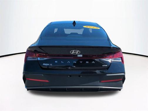 Abyss Black 2025 Hyundai ELANTRA HEV SEL Sport