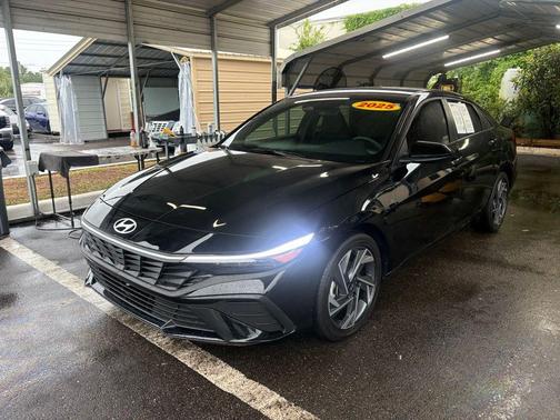 Abyss Black 2025 Hyundai ELANTRA HEV SEL Sport