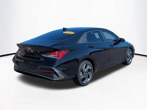 Abyss Black 2025 Hyundai ELANTRA HEV SEL Sport