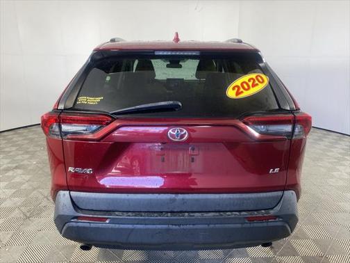 2020 Toyota RAV4 LE