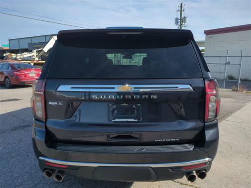 2023 Chevrolet Suburban Premier
