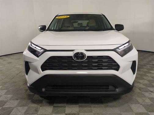 2025 Toyota RAV4 LE