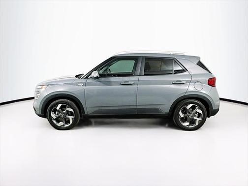 2022 Hyundai VENUE SEL