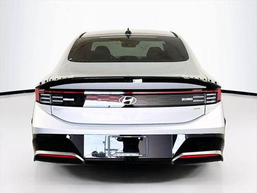 2025 Hyundai SONATA Hybrid SE