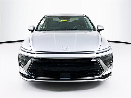 2025 Hyundai SONATA Hybrid SE