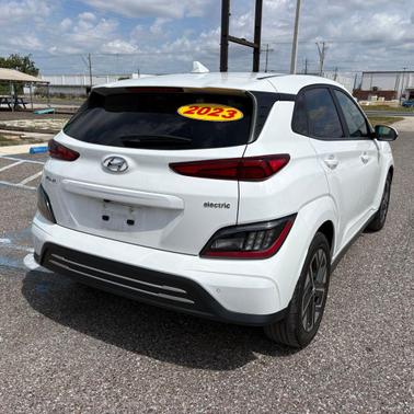 Lunar White 2023 Hyundai KONA EV Limited