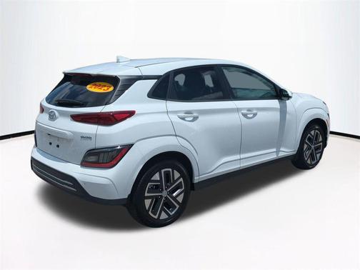 Lunar White 2023 Hyundai KONA EV Limited