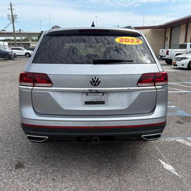 Pyrite Silver Metallic 2022 Volkswagen Atlas 3.6L SE w/Technology