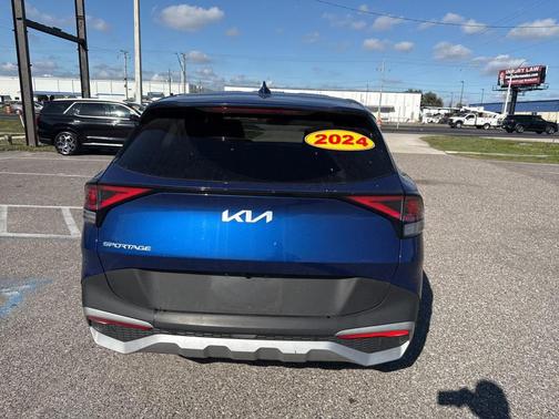 2024 Kia Sportage EX
